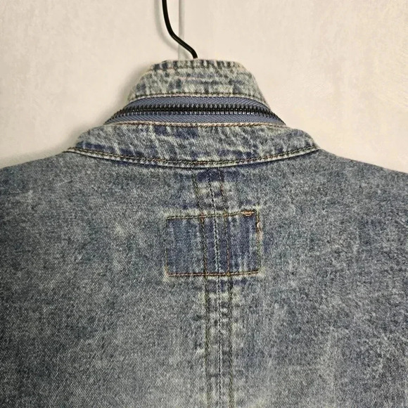Hayden Los Angeles Women's Denim Jacket Medium Cinch Waist Cargo Blue Distressed - Picture 11 of 13